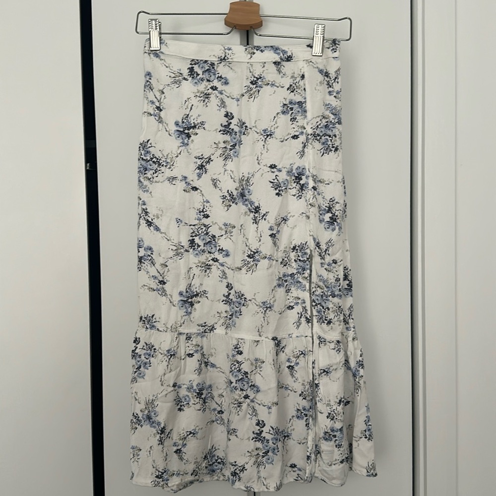 Abercrombie Floral Midi Skirt
